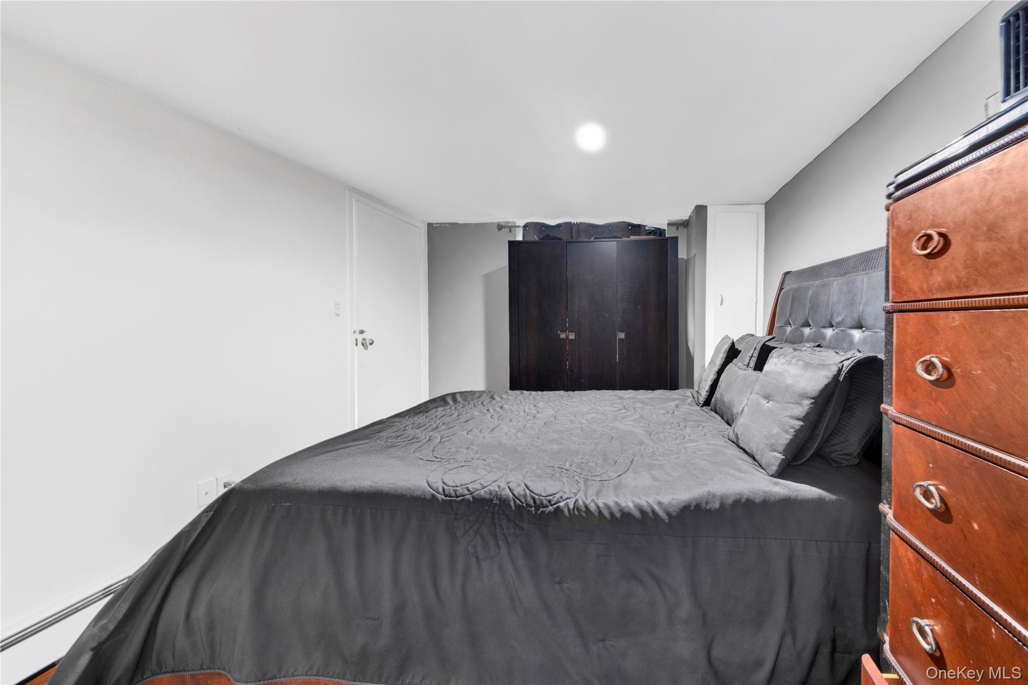 721 Thieriot Avenue Property Photo 21