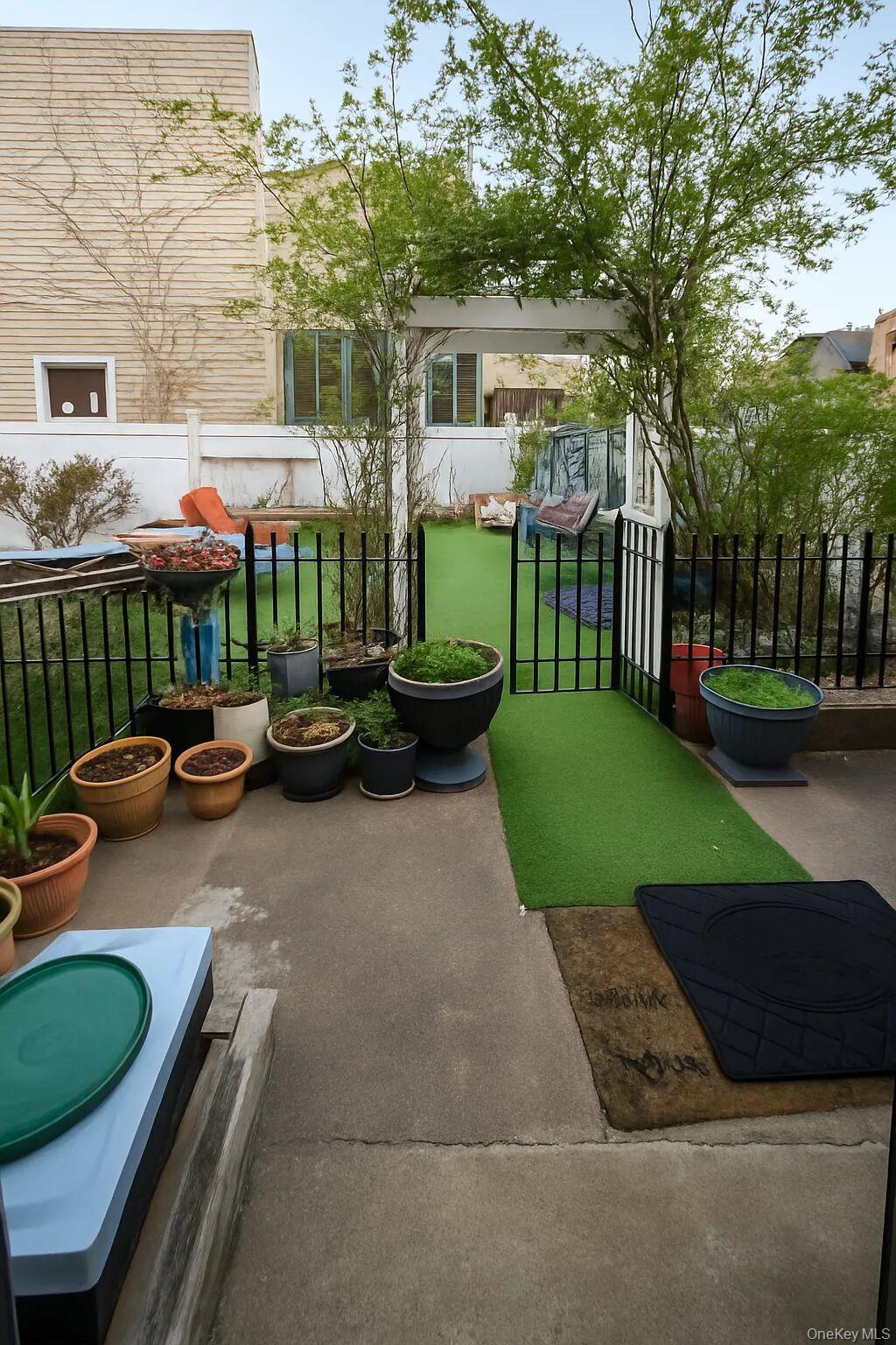 89-16 91st Avenue Property Photo 22