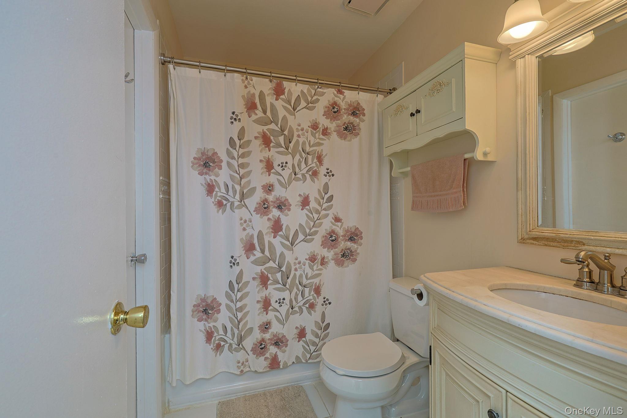 2820 Whispering Hills Property Photo 11