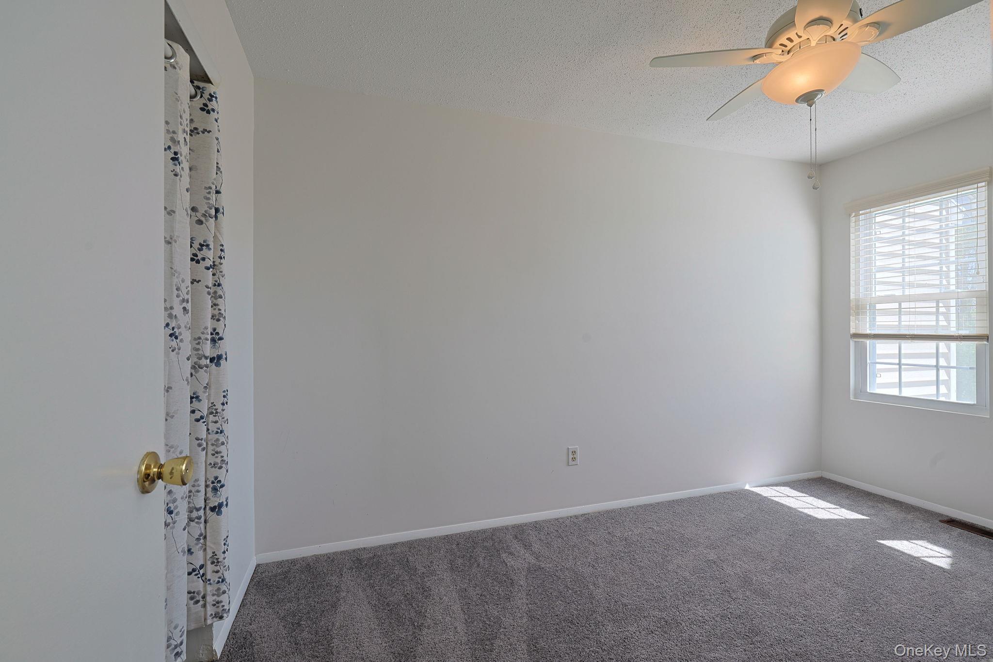 2820 Whispering Hills Property Photo 12