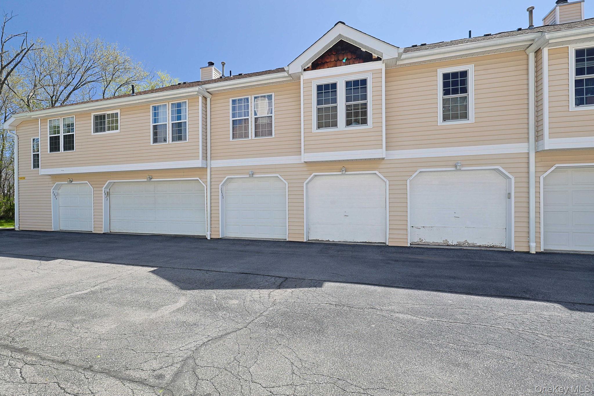 2820 Whispering Hills Property Photo 23