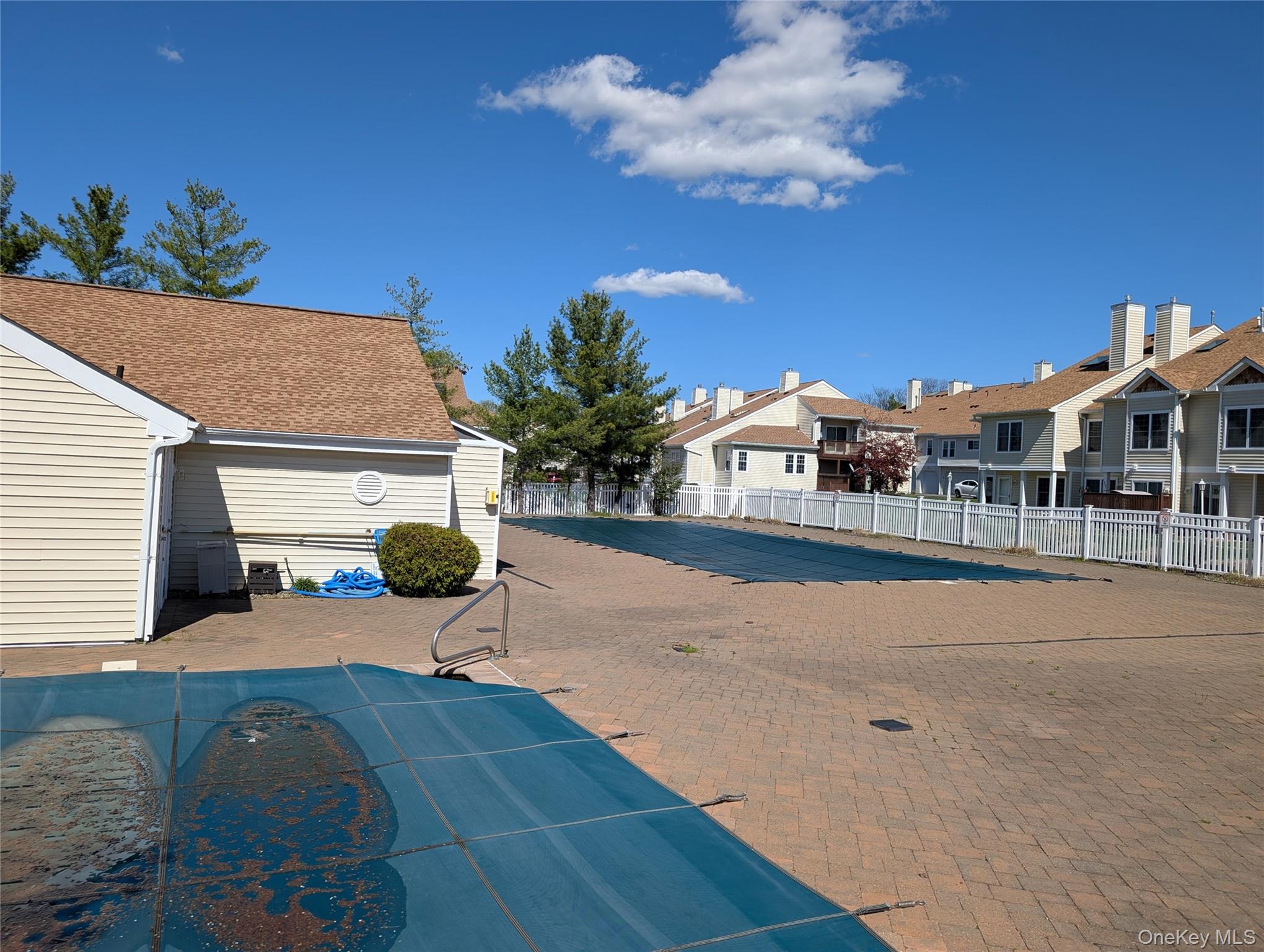 2820 Whispering Hills Property Photo 25