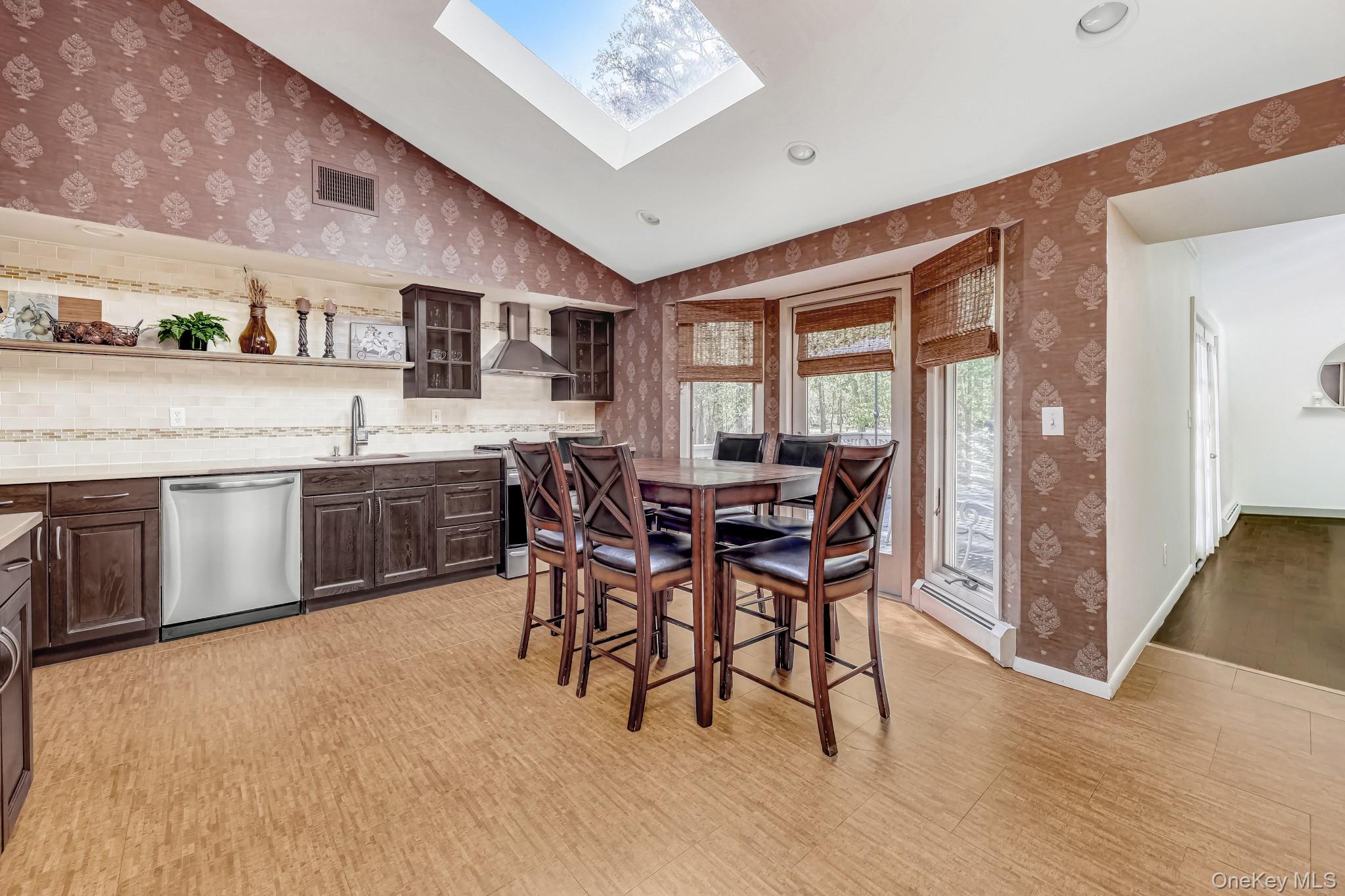 17 Brookline Way Property Photo 9
