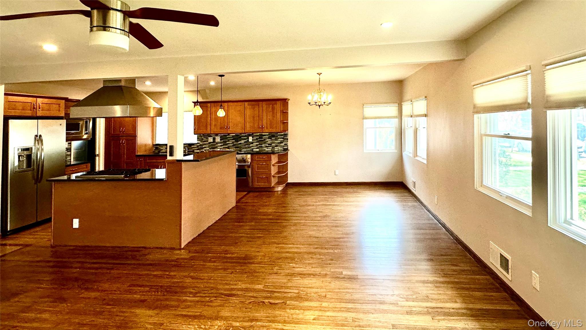 69-83 113th Street Property Photo 3