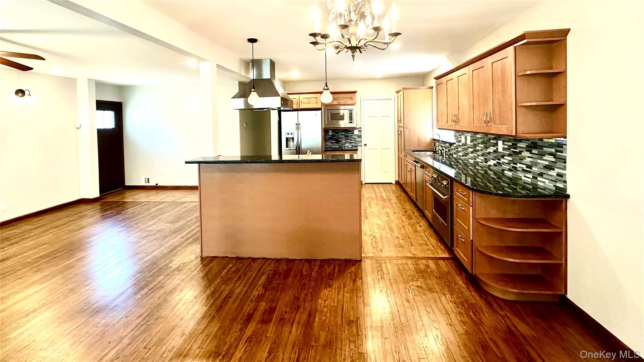 69-83 113th Street Property Photo 5