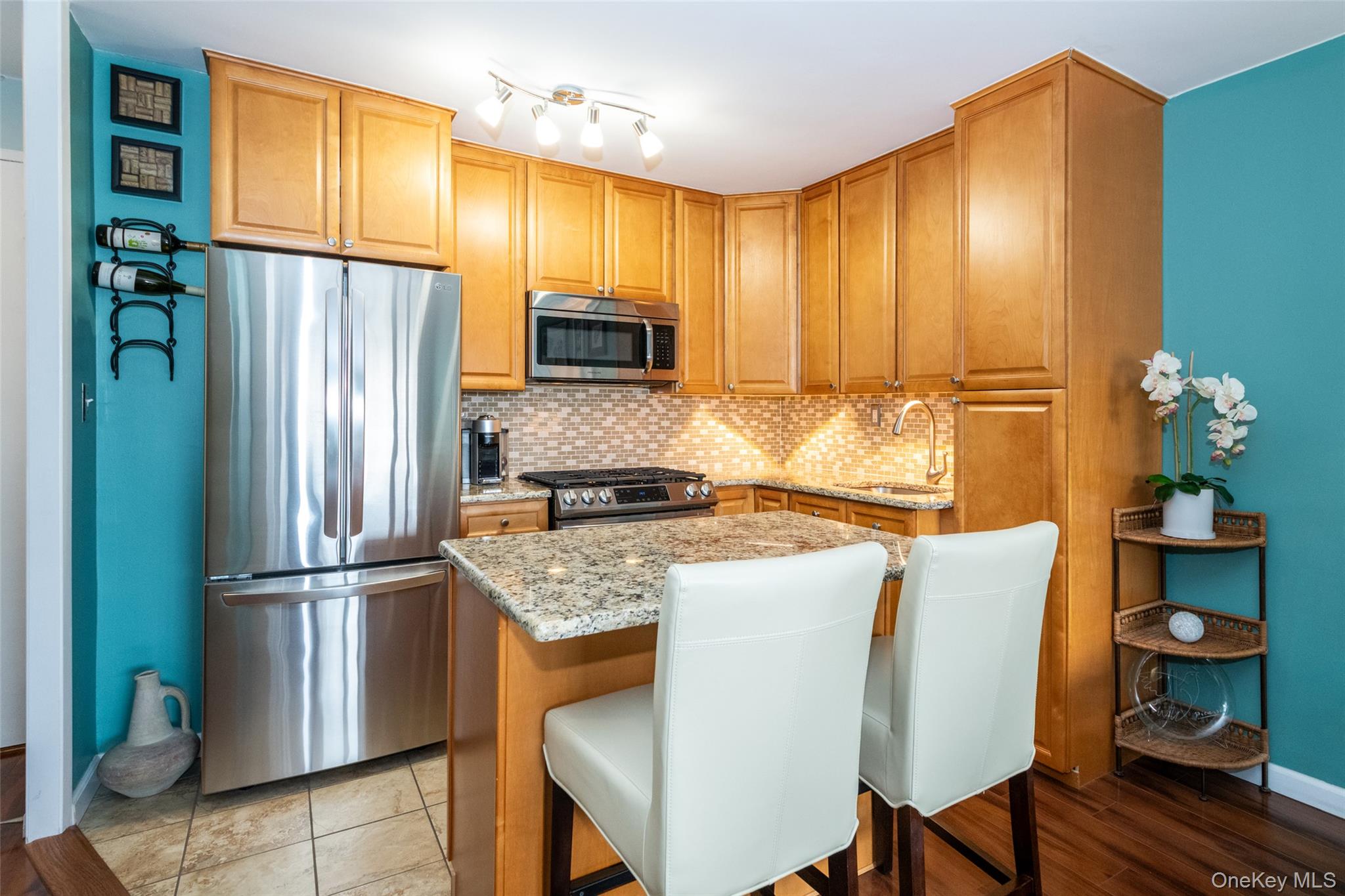 155 Ferris Avenue 11E Property Photo 1