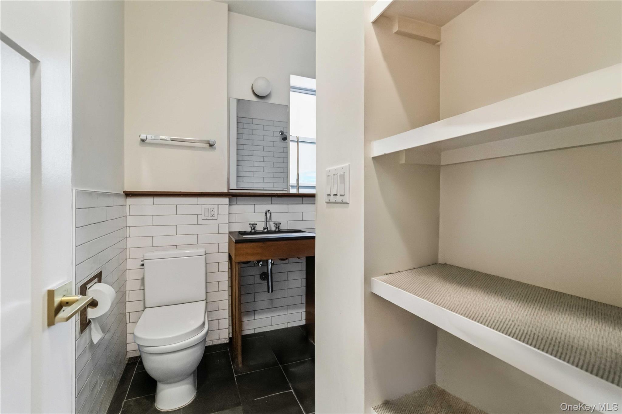 86-10 34th Avenue 522 Property Photo 13