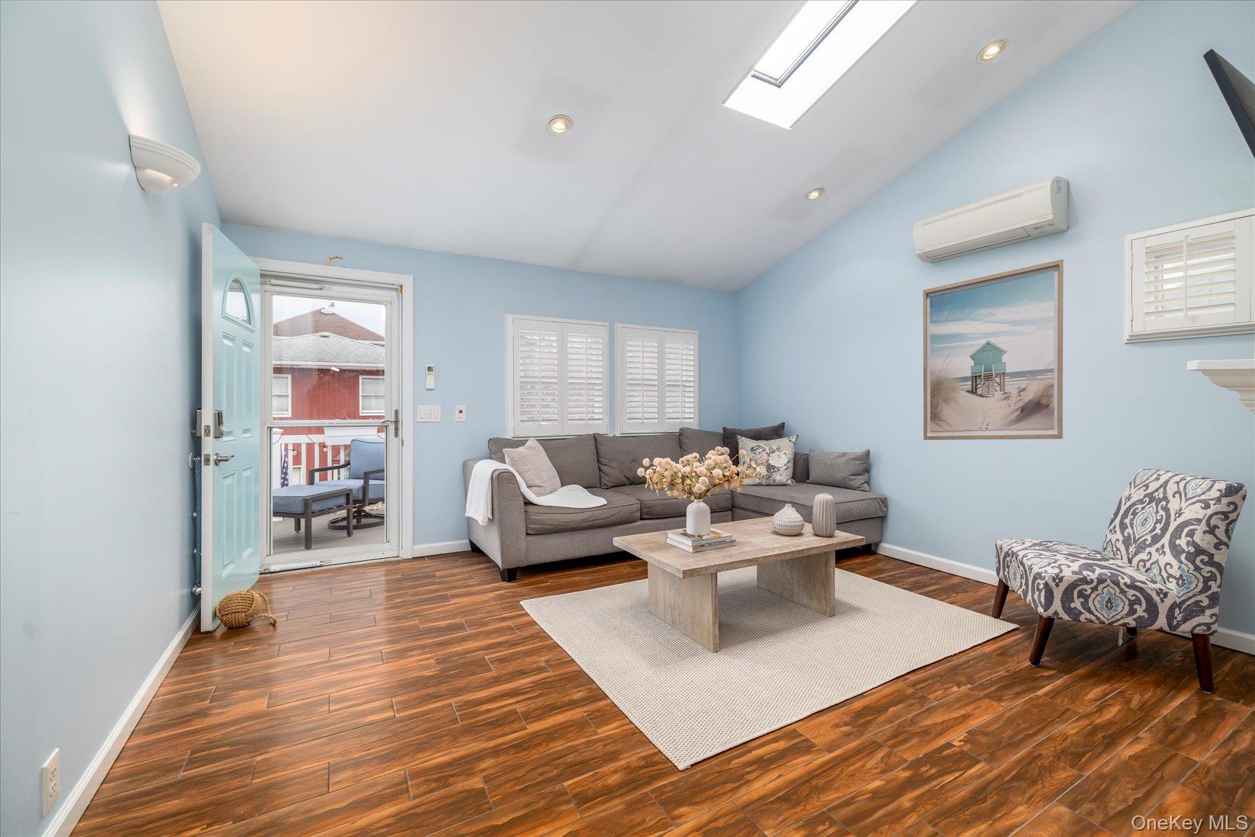 35 Nebraska Street Property Photo 4