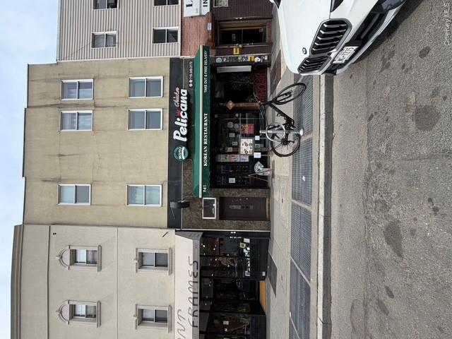 941 Manhattan Avenue Property Photo 1