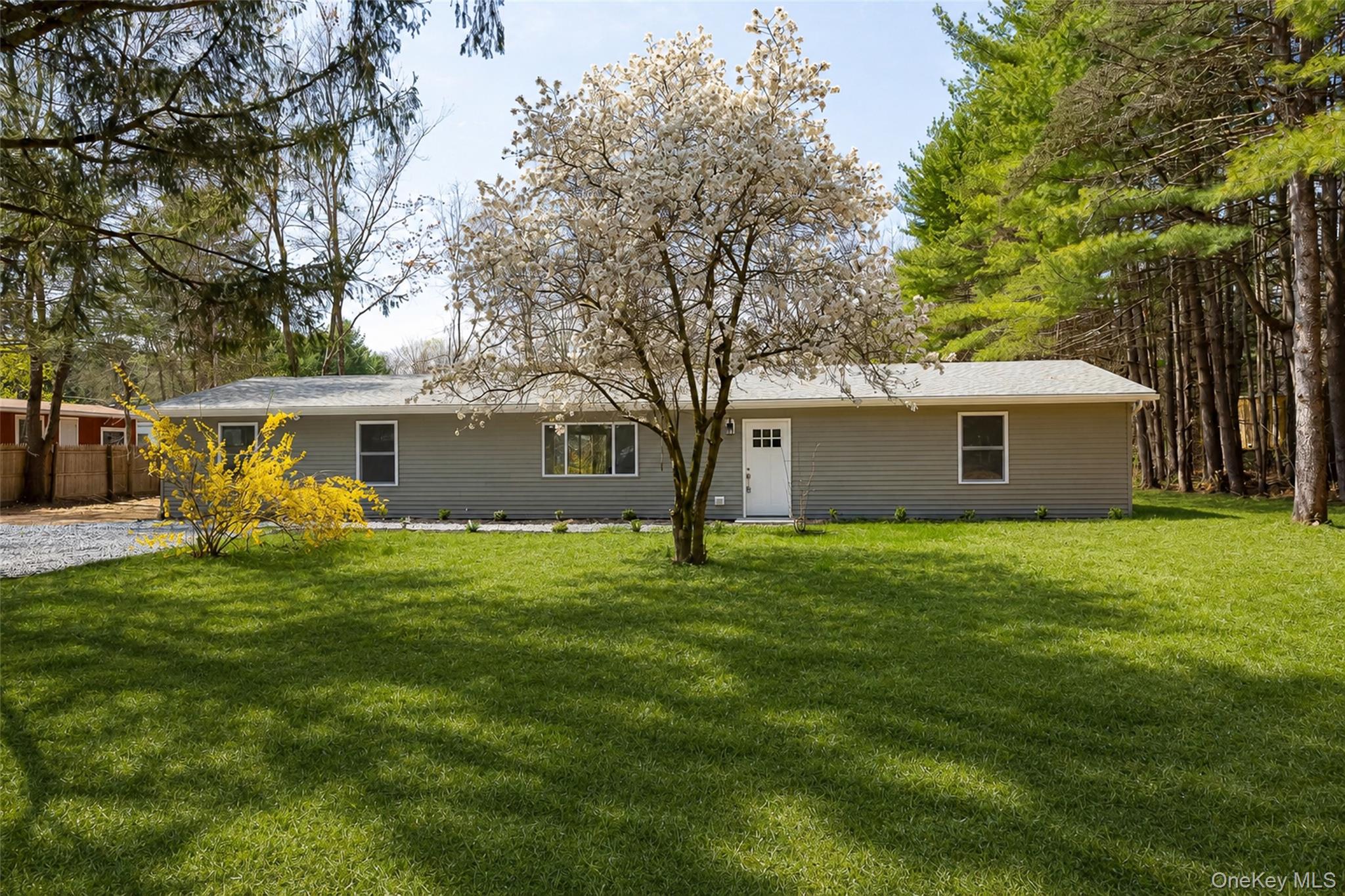 7 Eckelman Drive Property Photo 2