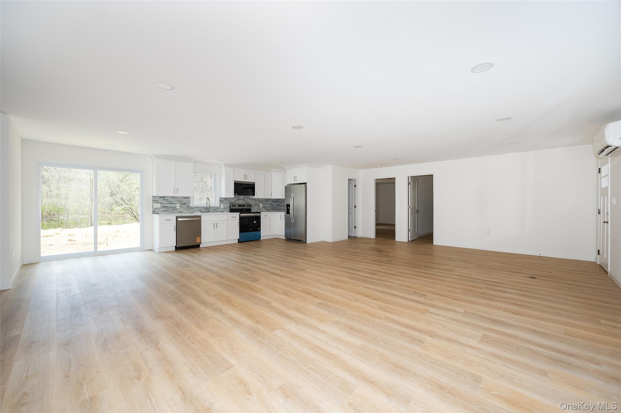 7 Eckelman Drive Property Photo 4