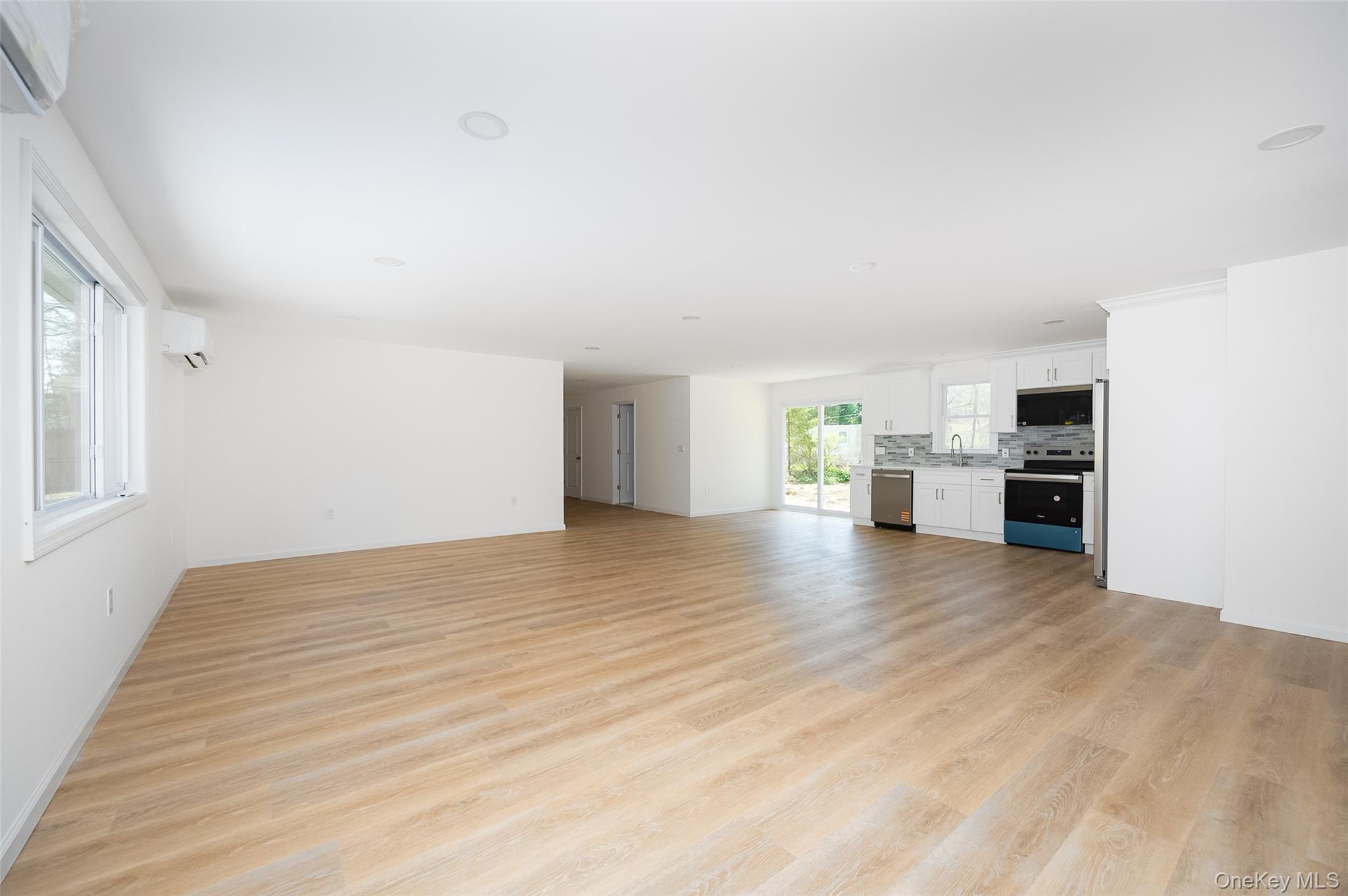 7 Eckelman Drive Property Photo 5