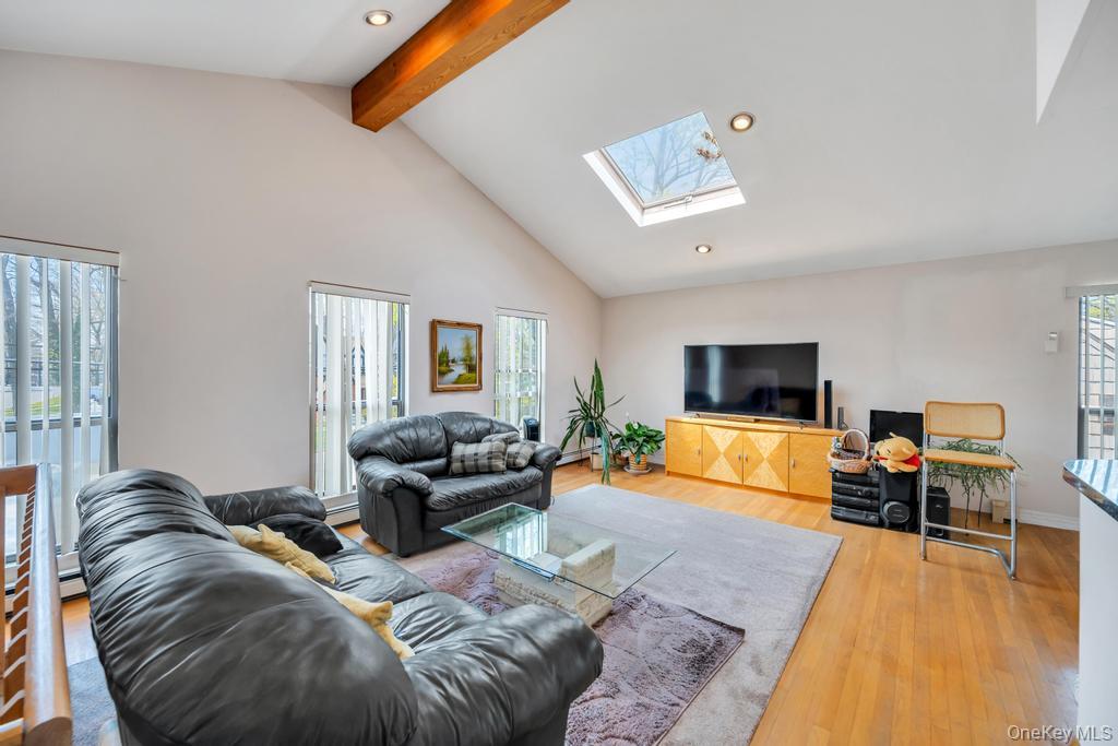 41 Oakley Avenue Property Photo 6