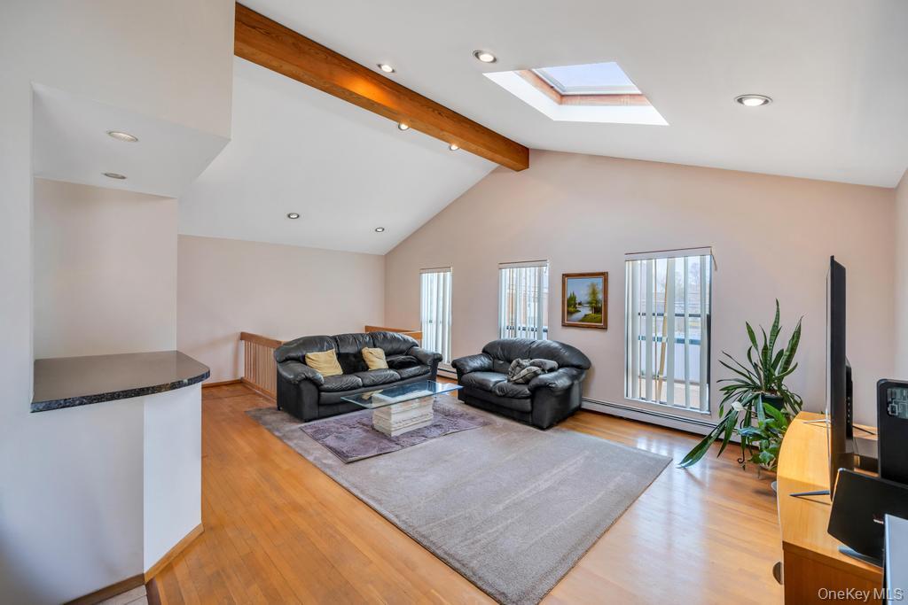 41 Oakley Avenue Property Photo 7