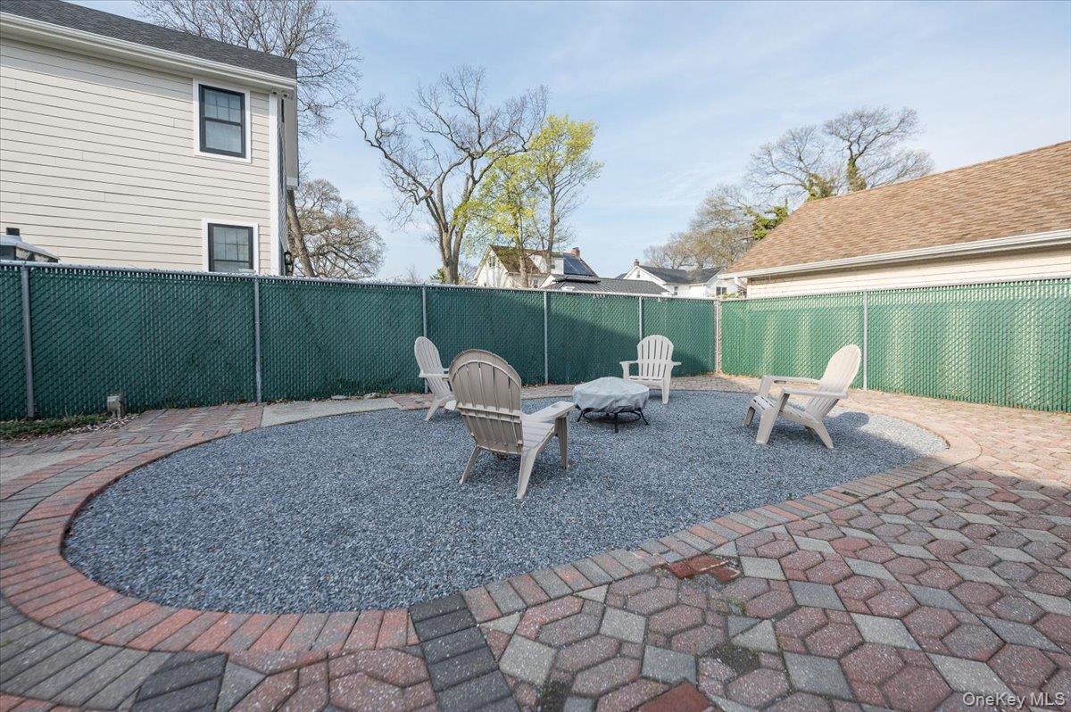 98 Melrose Avenue Property Photo 22