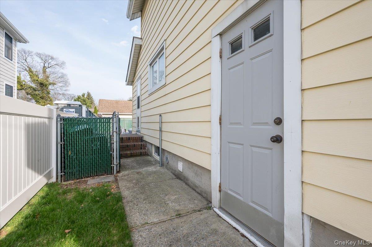 98 Melrose Avenue Property Photo 25