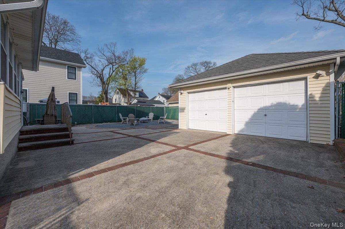 98 Melrose Avenue Property Photo 26