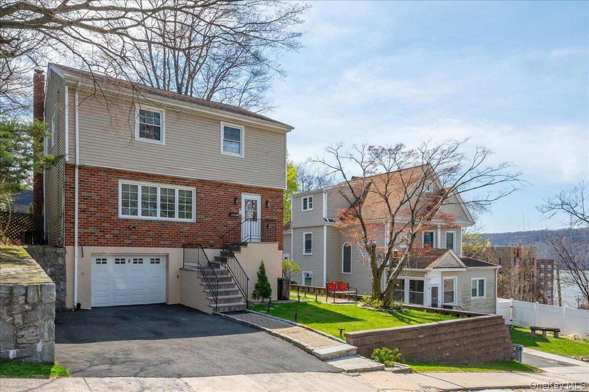 8 Arthur Street Property Photo 2