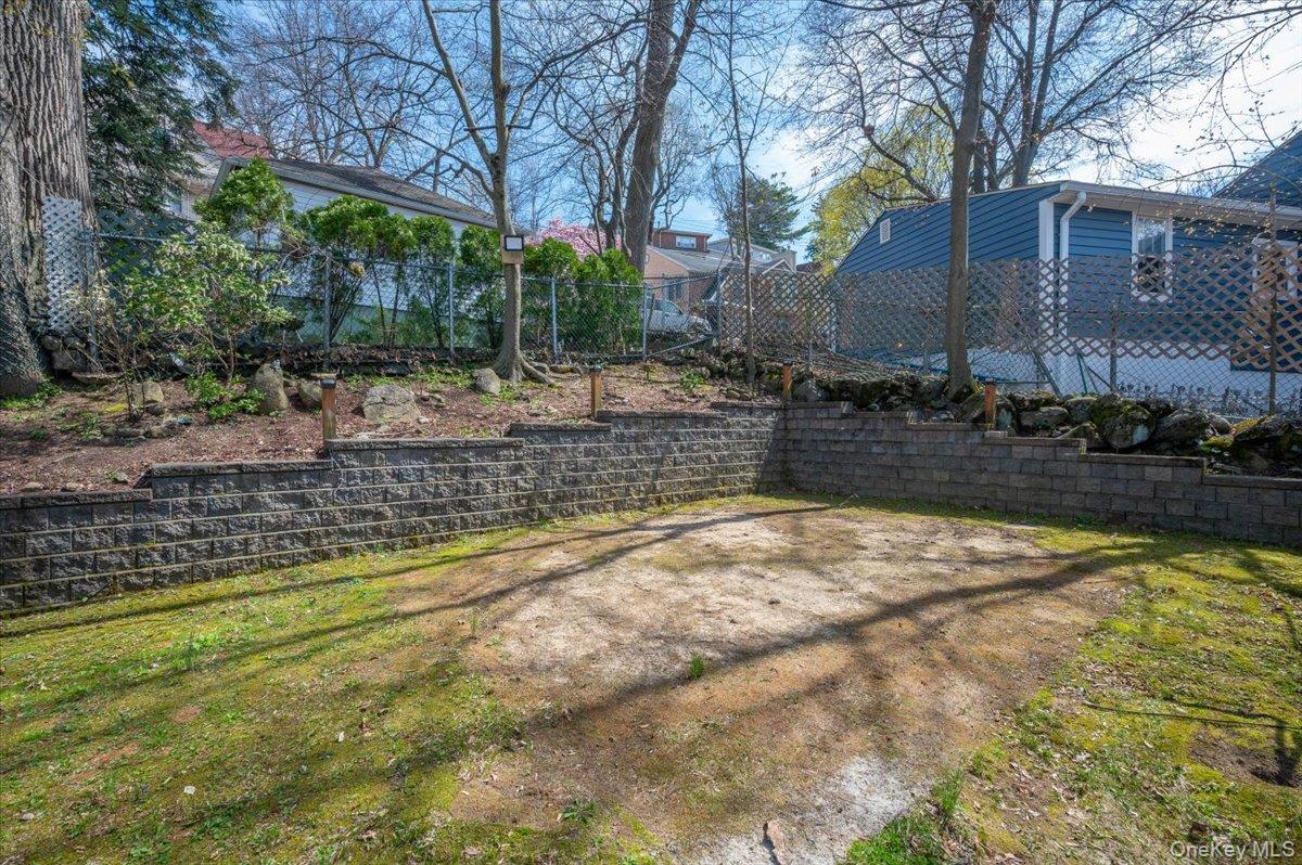 8 Arthur Street Property Photo 11