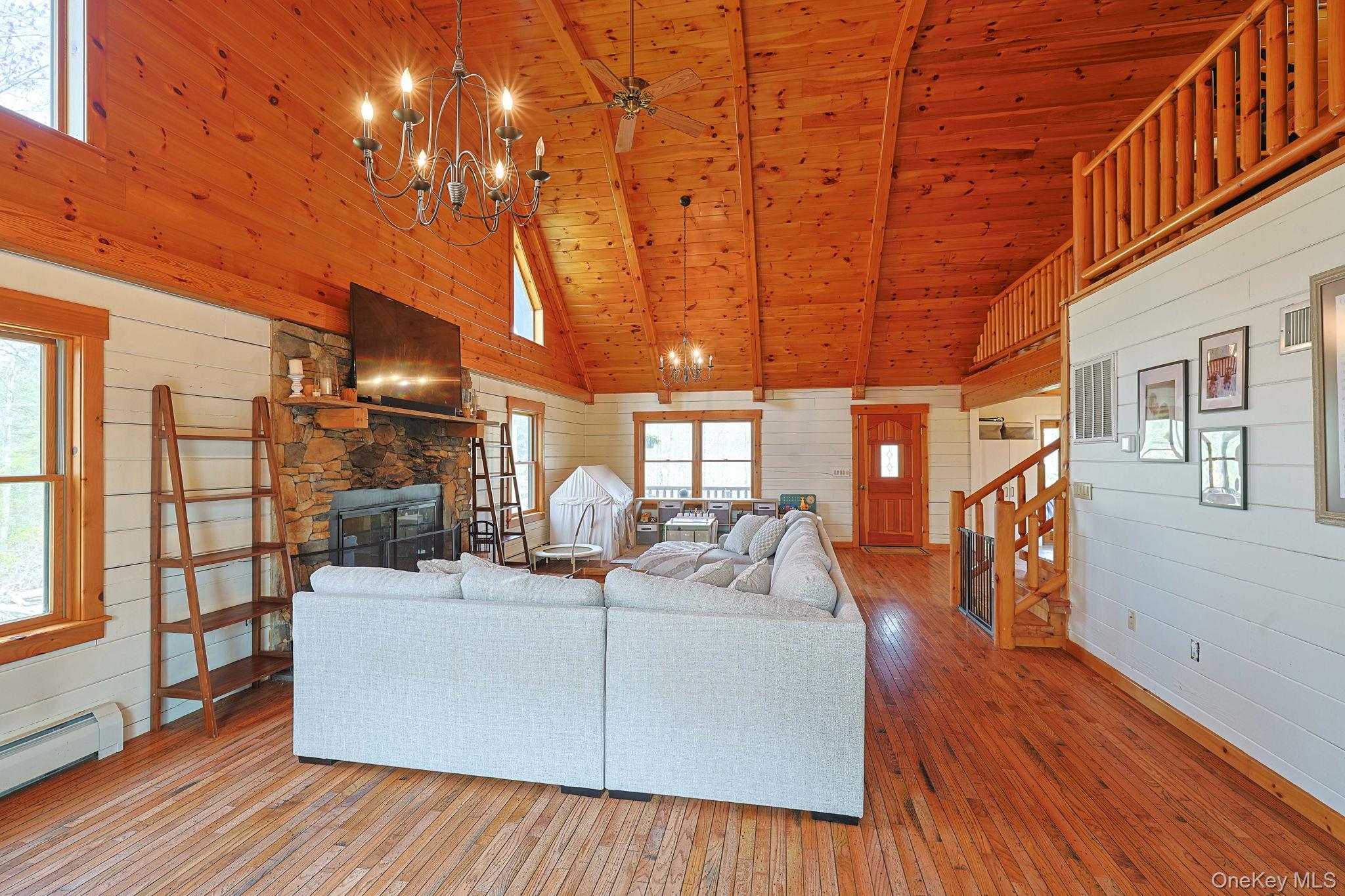 412 Pine Grove Road Property Photo 6