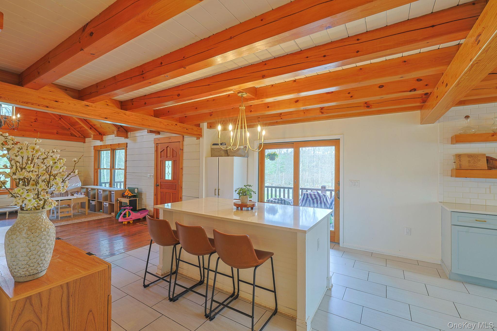 412 Pine Grove Road Property Photo 8