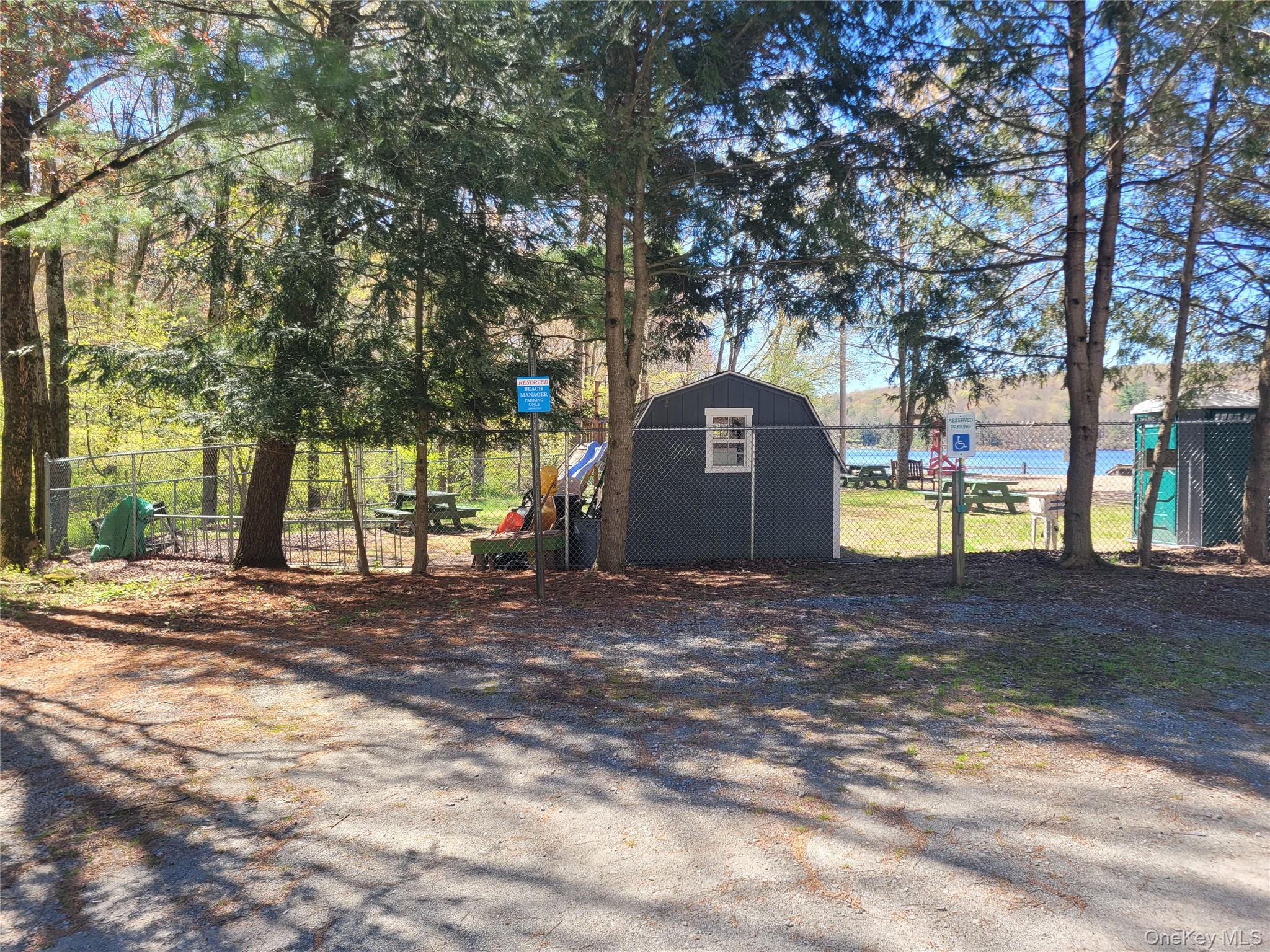 412 Pine Grove Road Property Photo 32