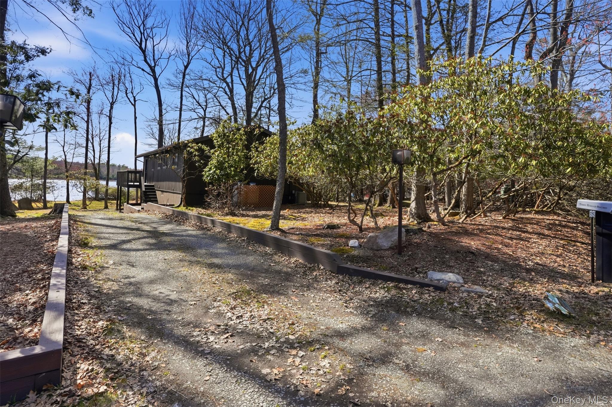 119 Lake Shore Drive Property Photo 7
