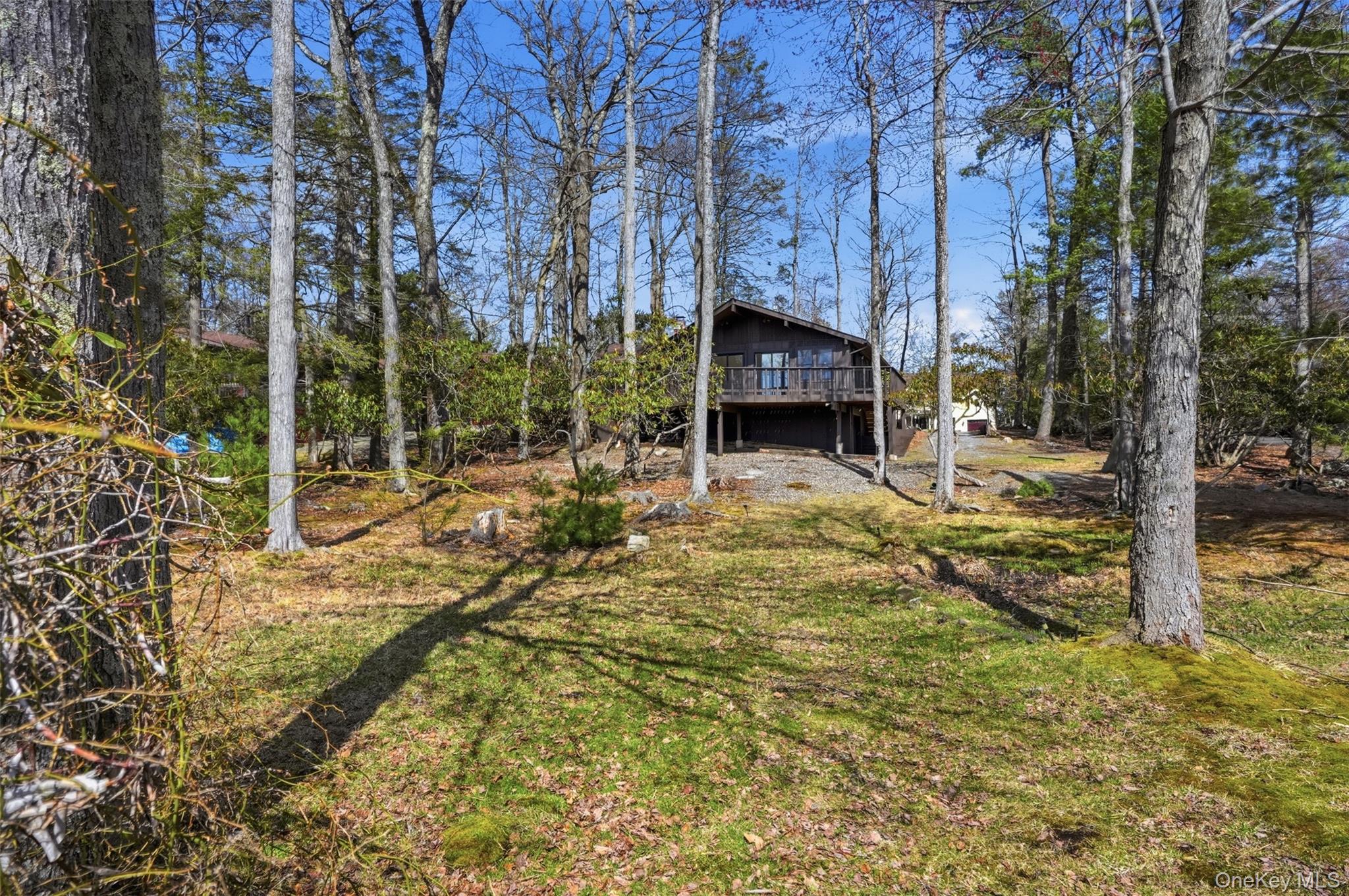 119 Lake Shore Drive Property Photo 8