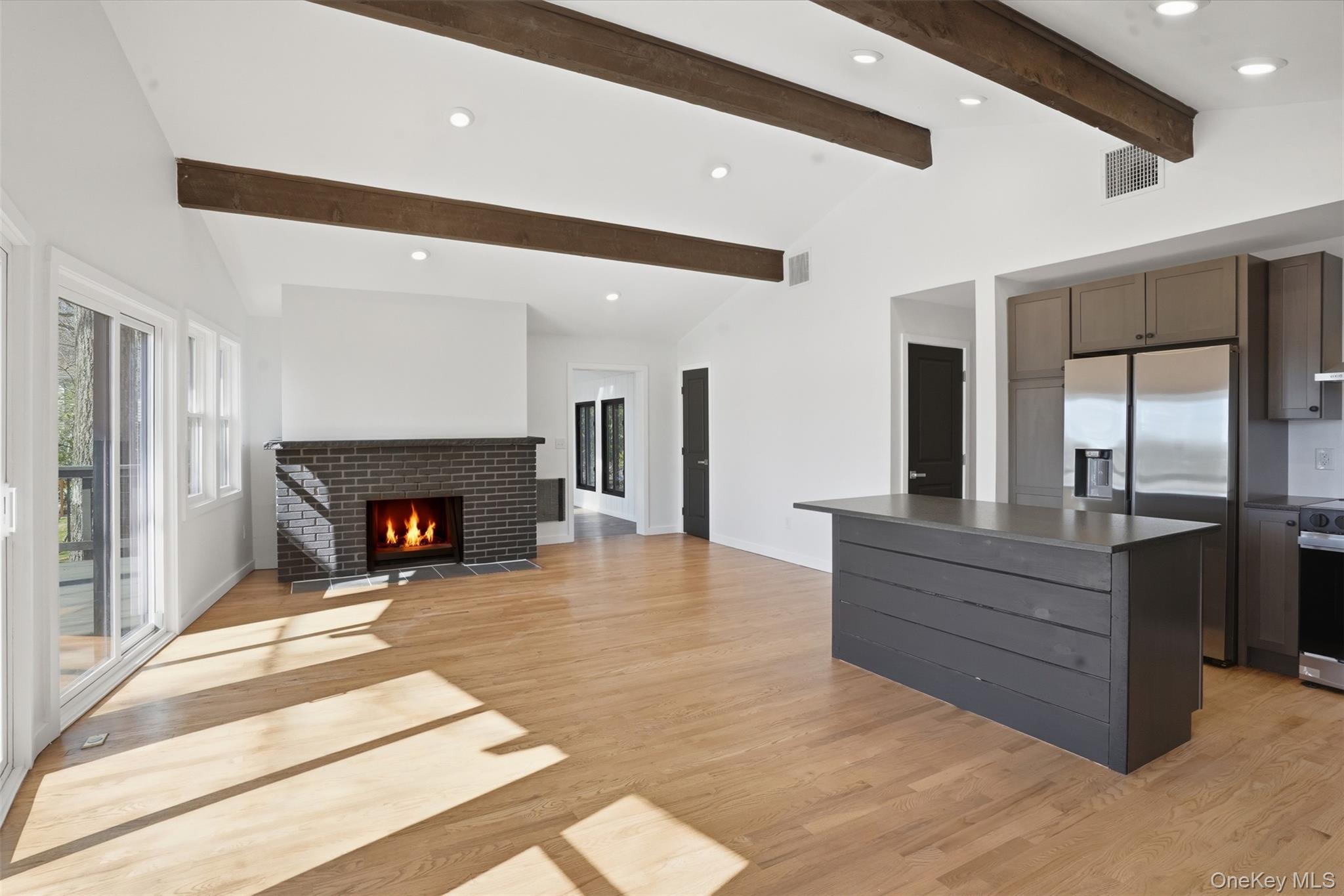 119 Lake Shore Drive Property Photo 10