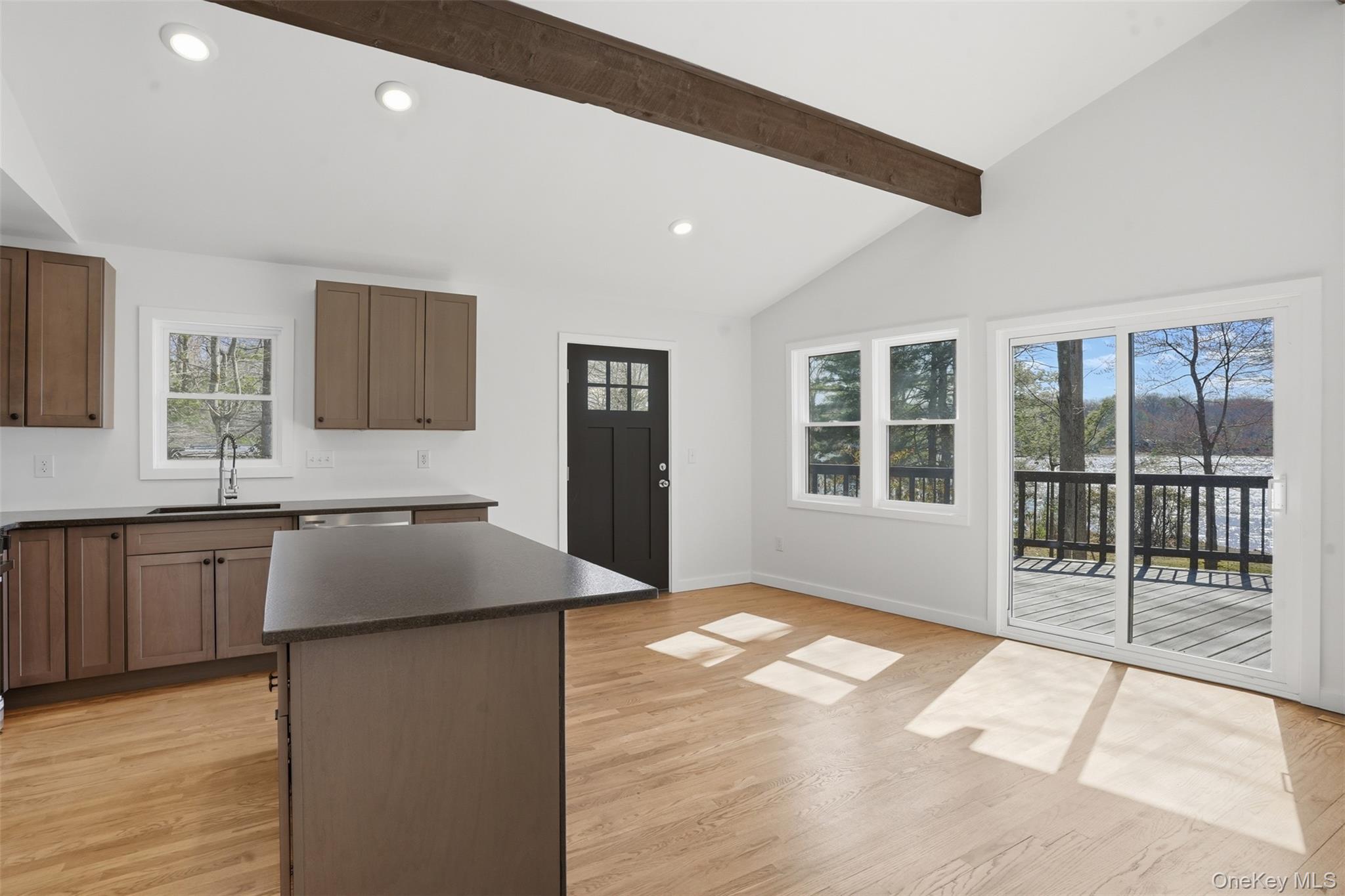 119 Lake Shore Drive Property Photo 11