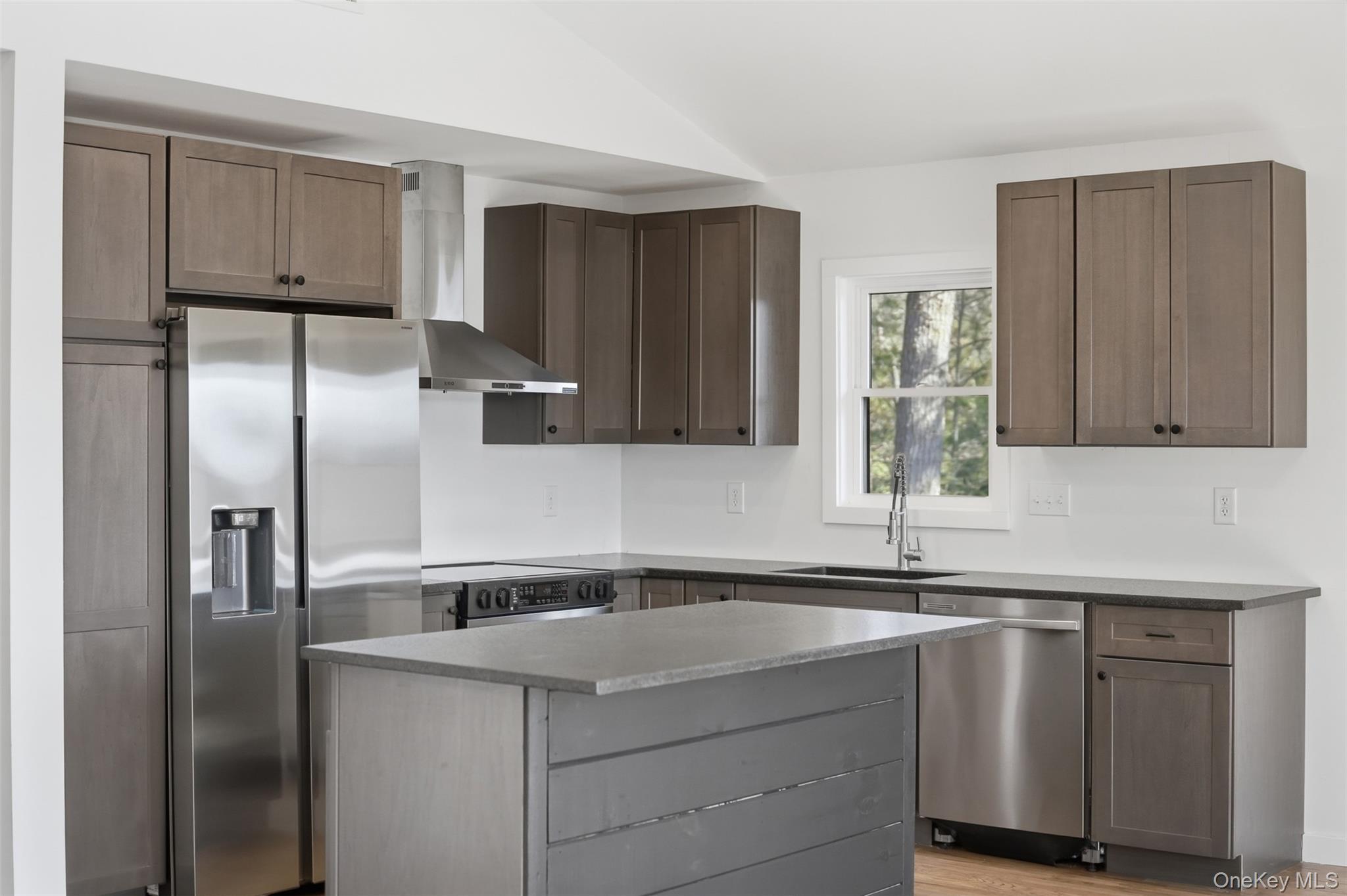 119 Lake Shore Drive Property Photo 22