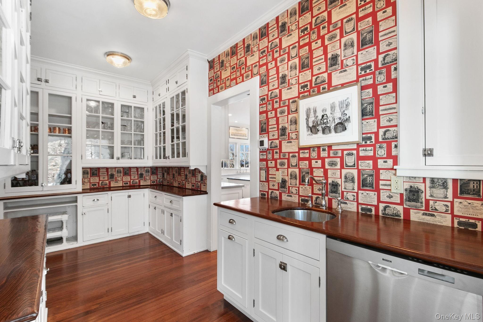 36 Revolutionary Road Property Photo 8