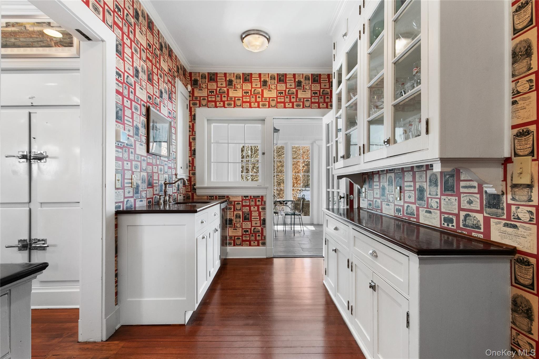 36 Revolutionary Road Property Photo 9