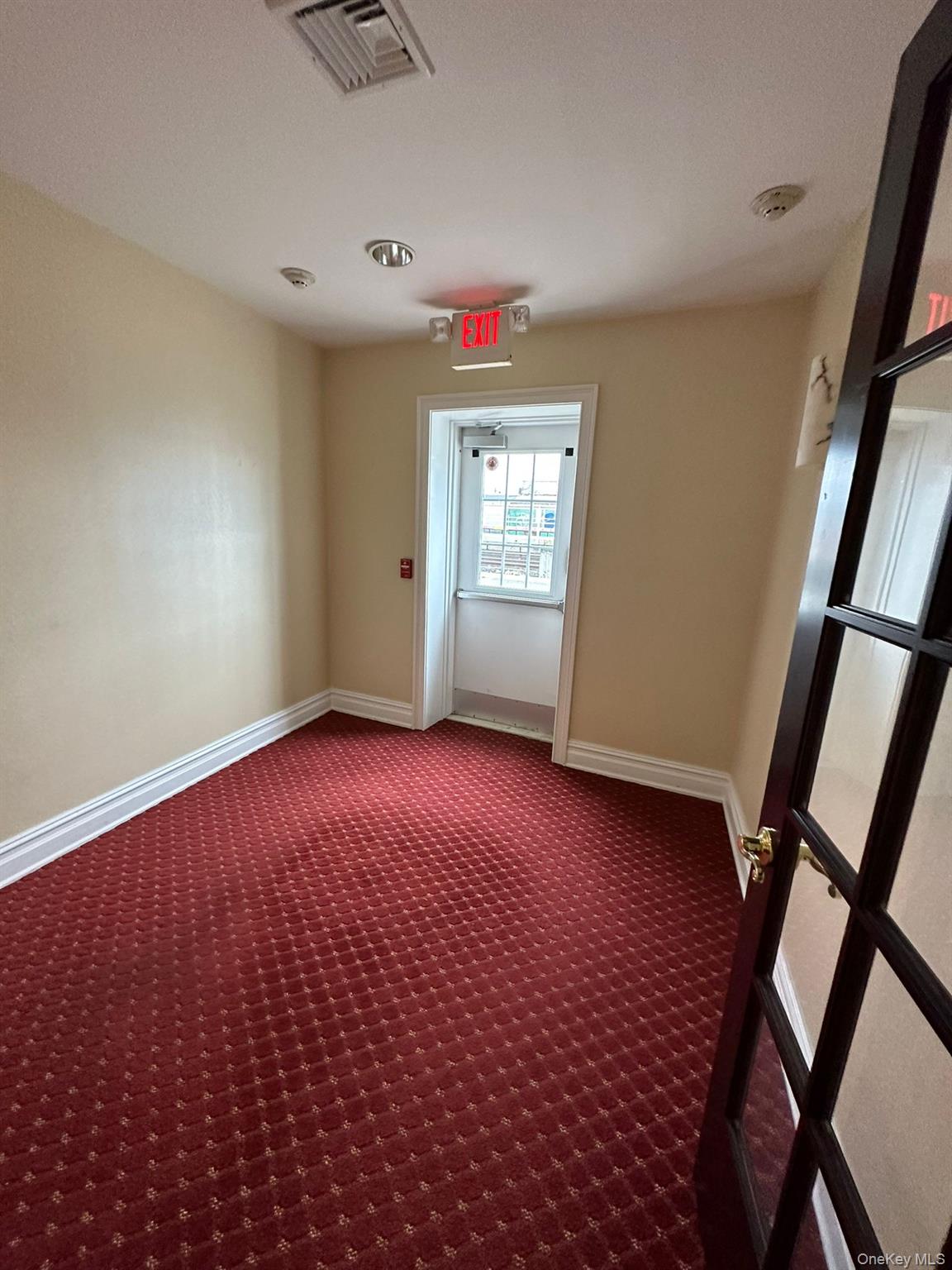 25 Nassau Lane Property Photo 7