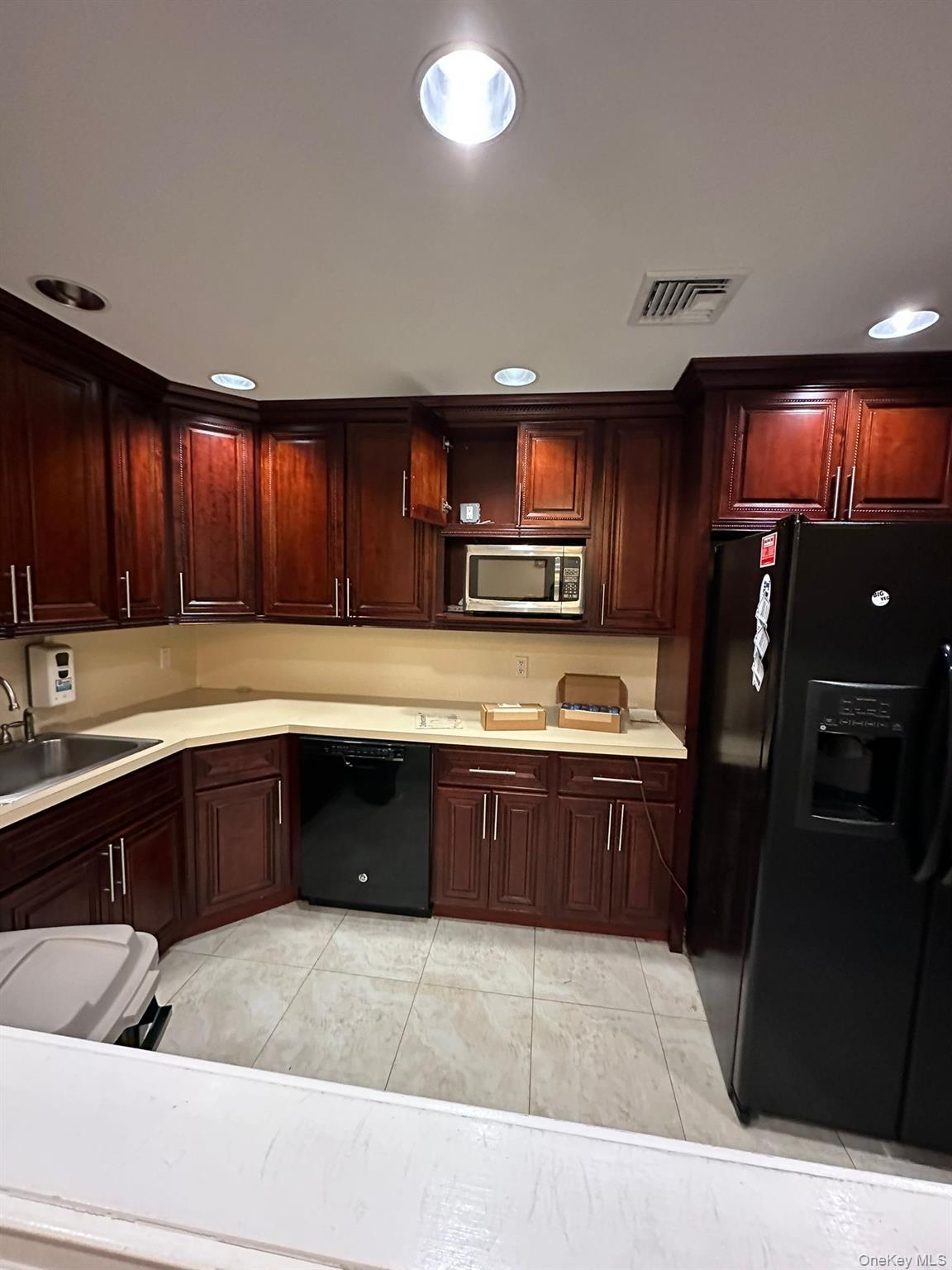 25 Nassau Lane Property Photo 19