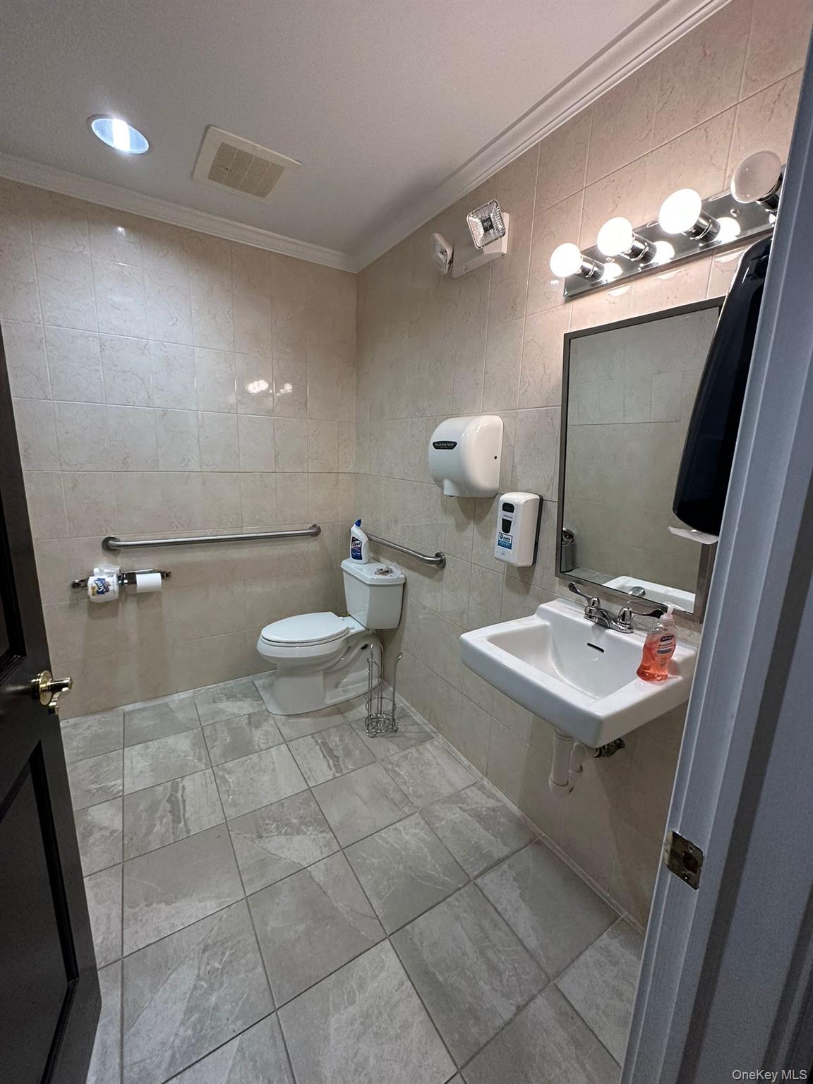 25 Nassau Lane Property Photo 34