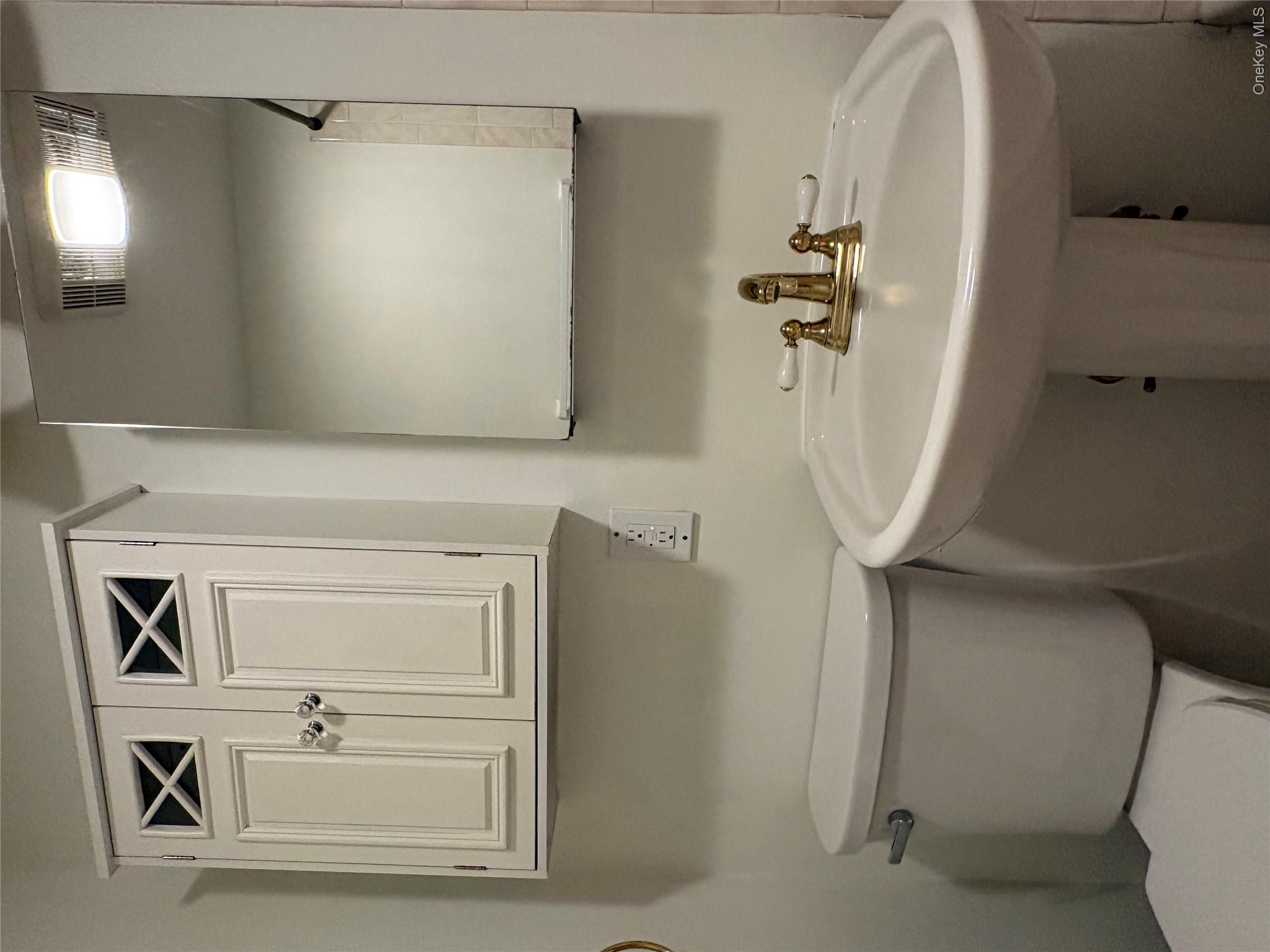 7 Peck Street Property Photo 10