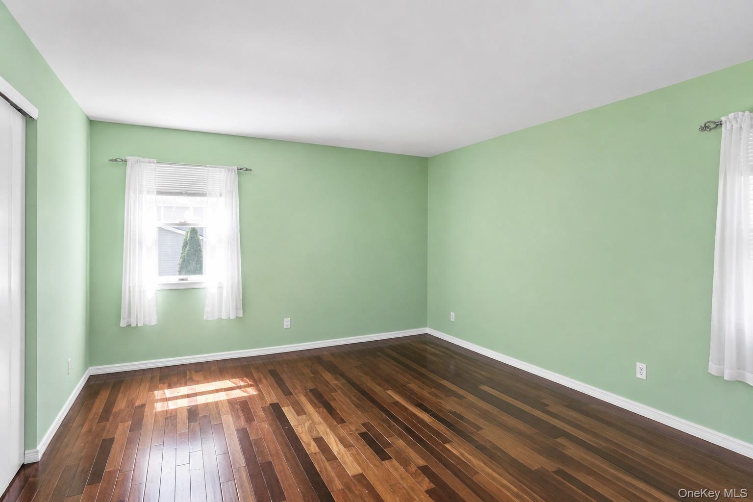 38 Memorial Boulevard Property Photo 16