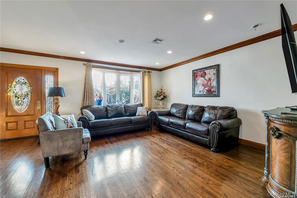 50-43 192nd Street Property Photo 8