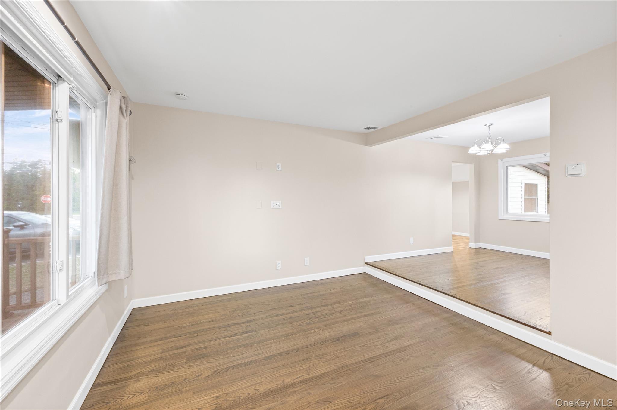 1091 Gardiner Drive Property Photo 7