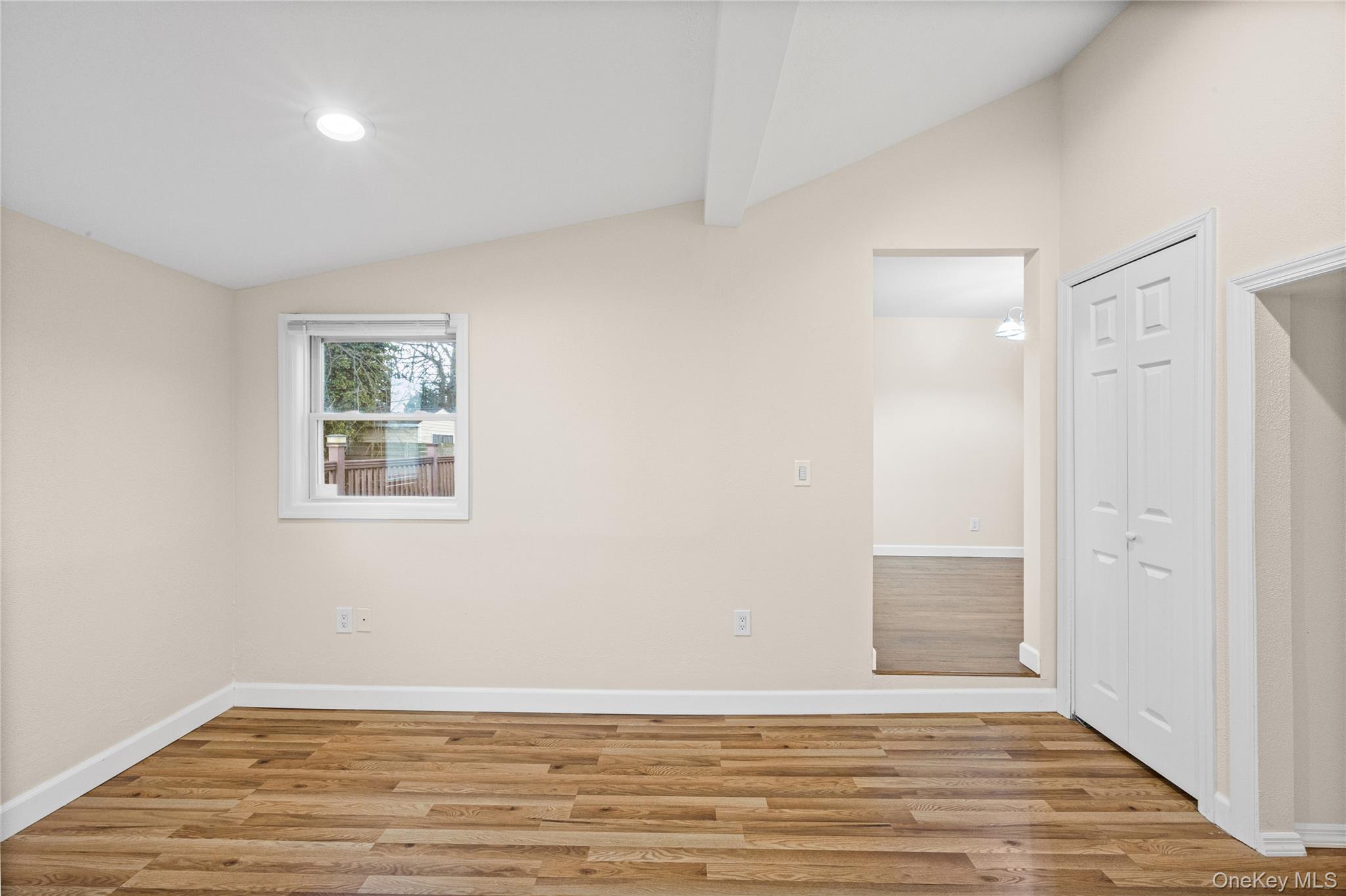 1091 Gardiner Drive Property Photo 12