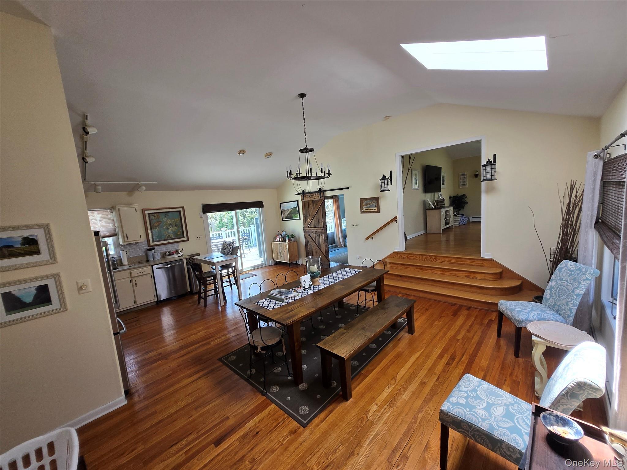 870 Noyack Road Property Photo 3
