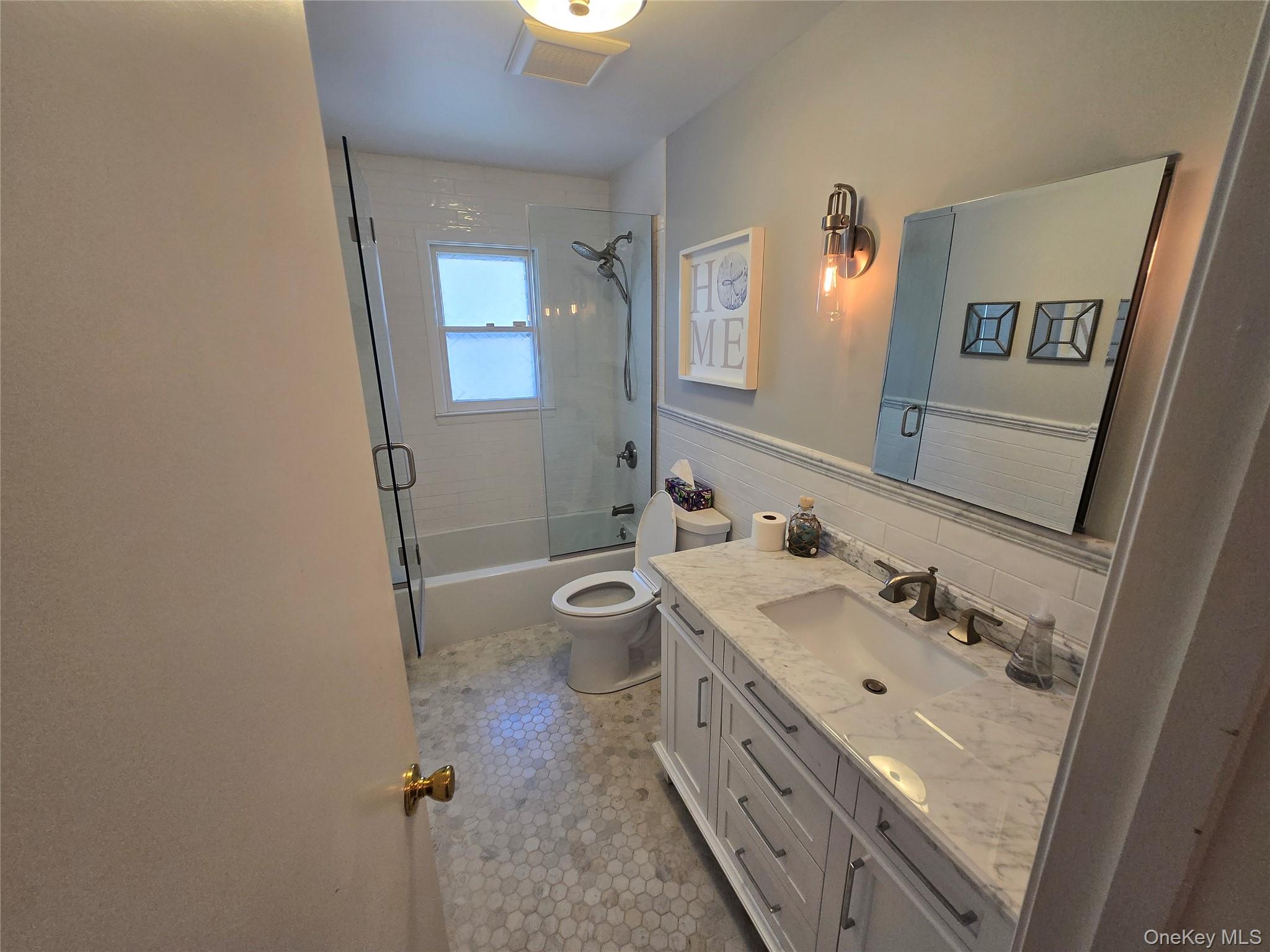 870 Noyack Road Property Photo 11