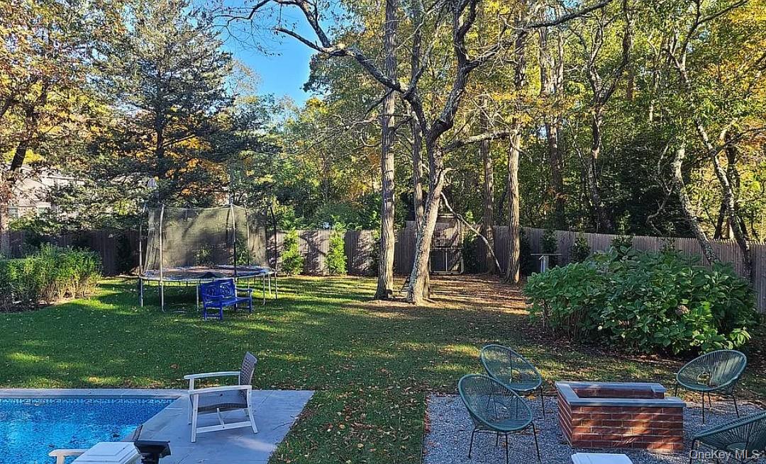 870 Noyack Road Property Photo 16