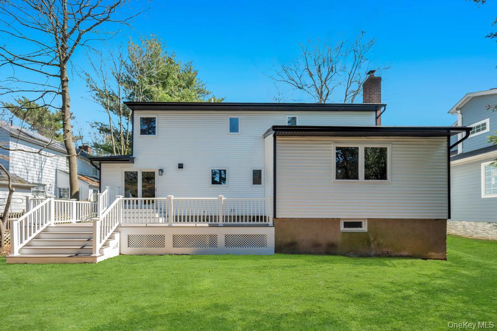 441 Roslyn Road Property Photo 8