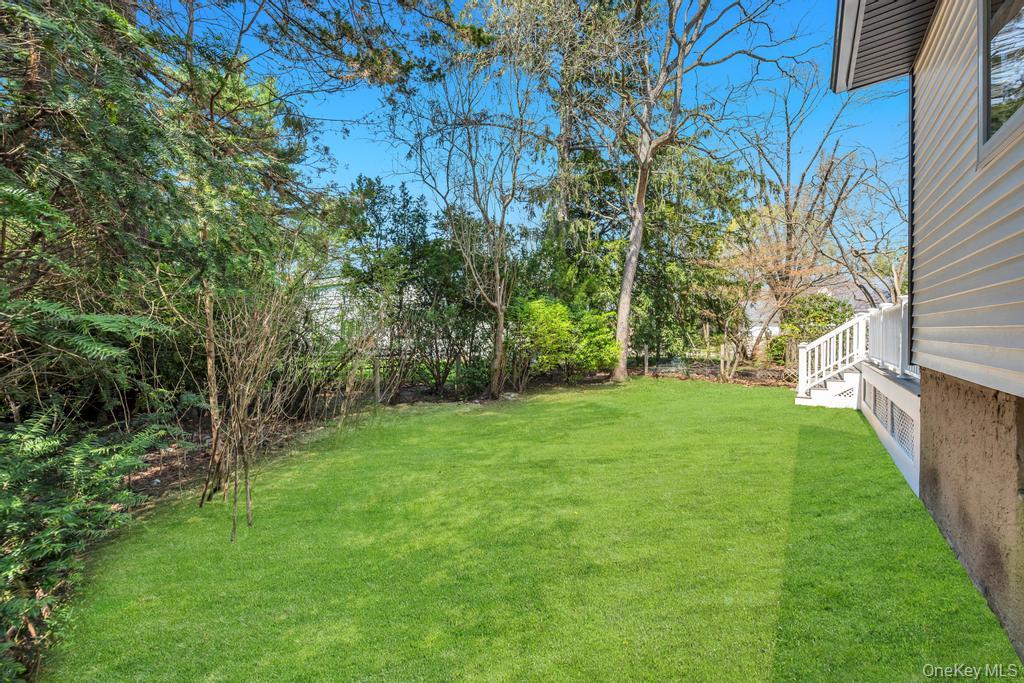 441 Roslyn Road Property Photo 10