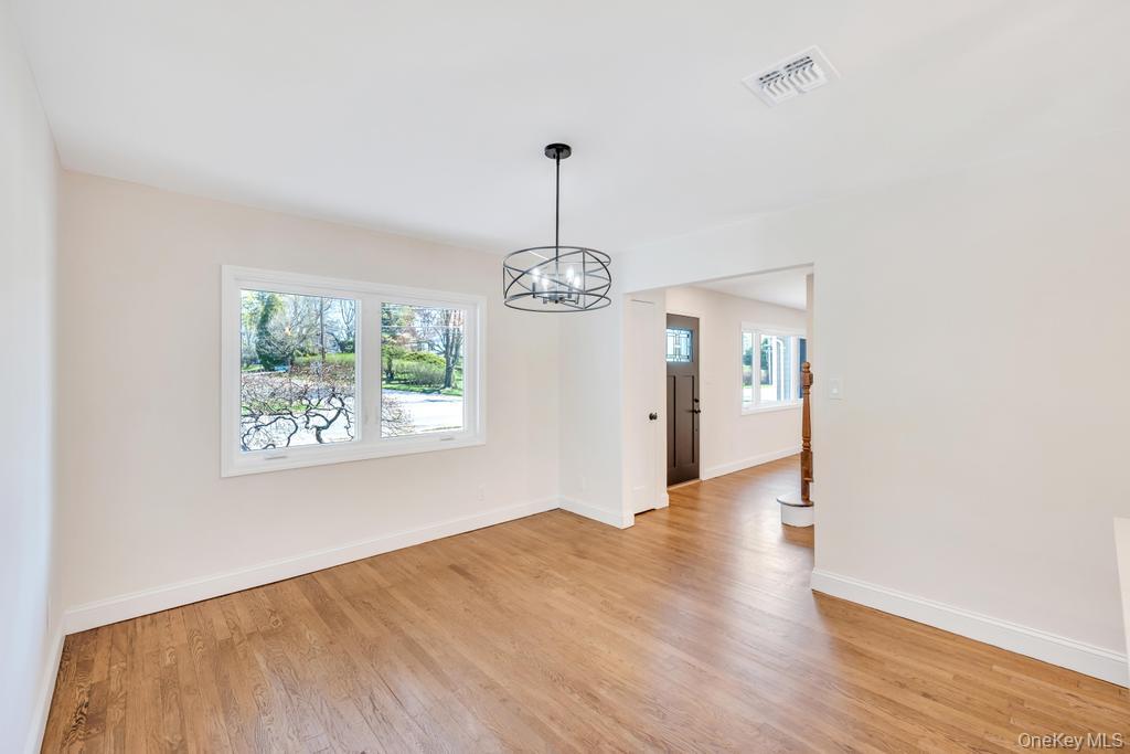 441 Roslyn Road Property Photo 21