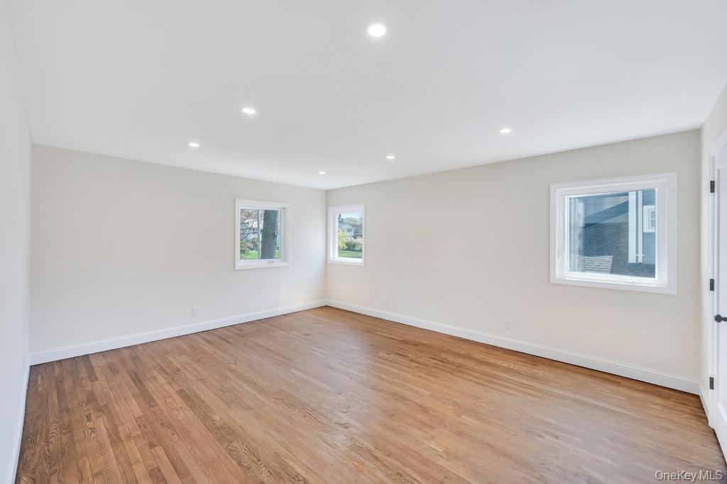 441 Roslyn Road Property Photo 31