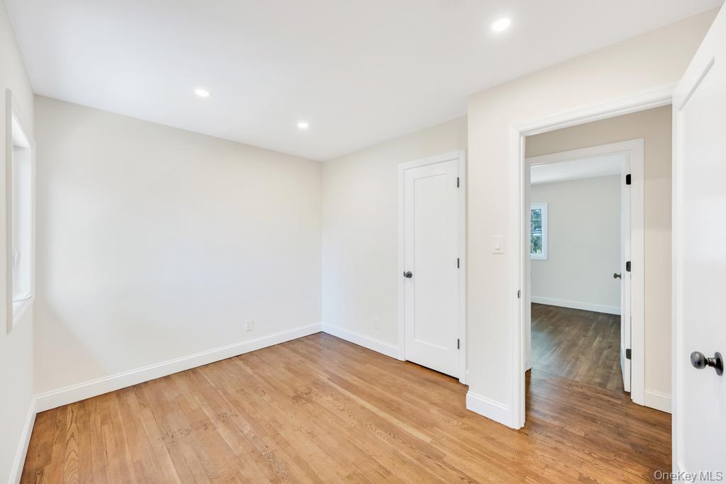 441 Roslyn Road Property Photo 41