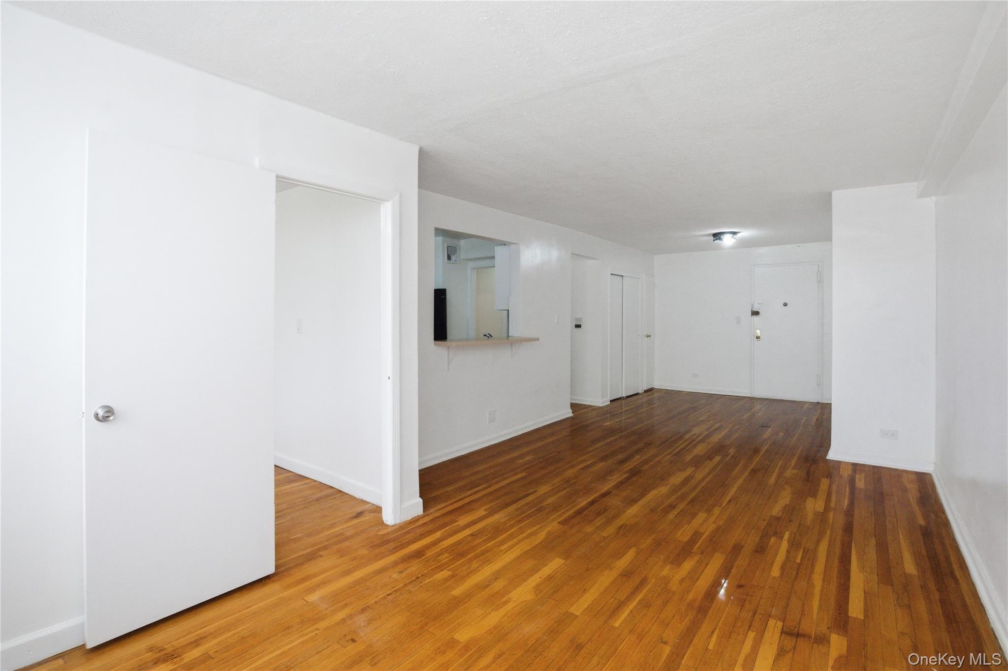 2385 Barker Avenue 6s Property Photo 4